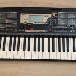 Yamaha PSR 225 Keyboard 