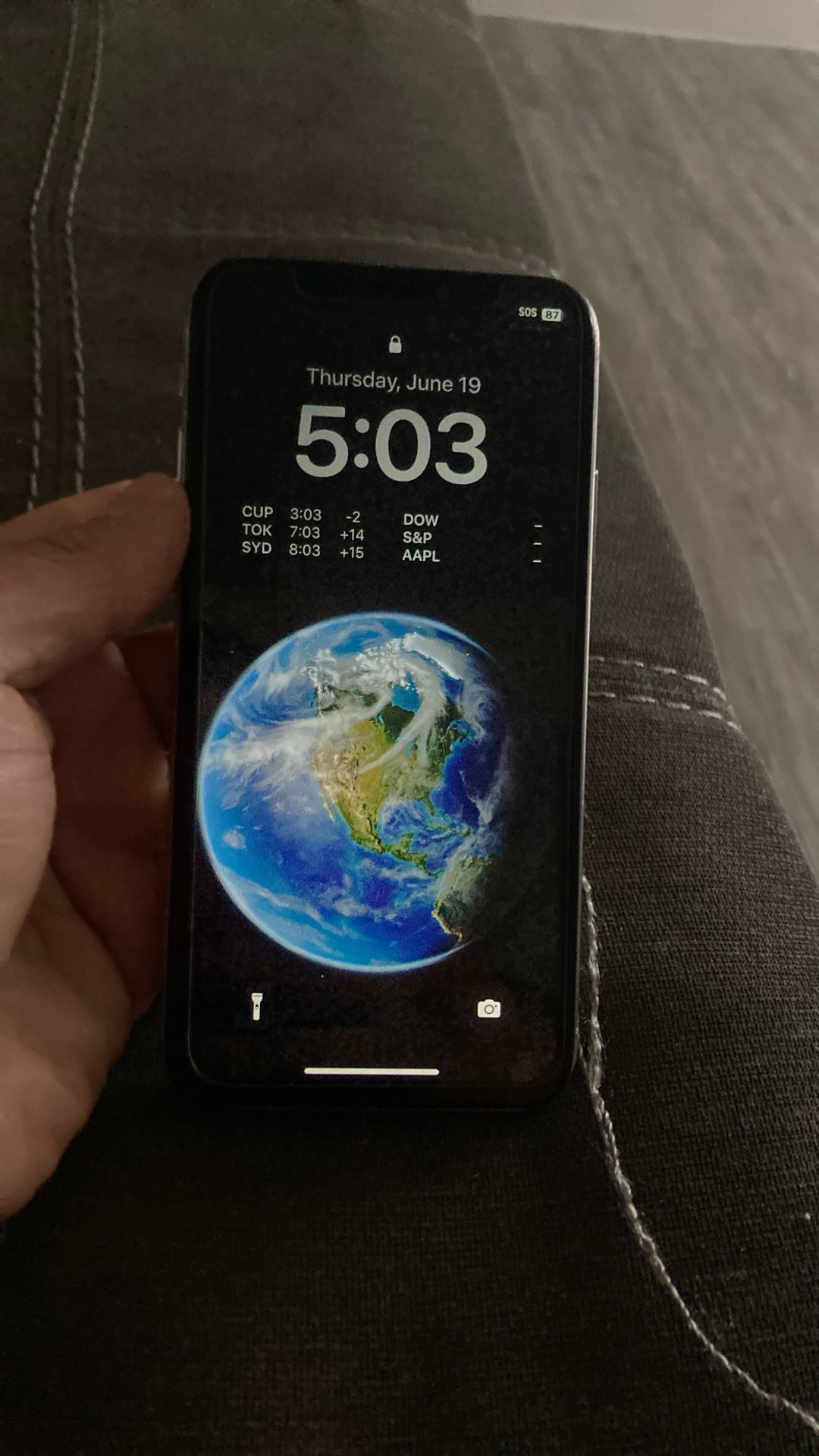 iPhone X