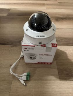 Hikvision DS-2CD2742FWD-IZS Camera