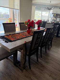 Dining room table