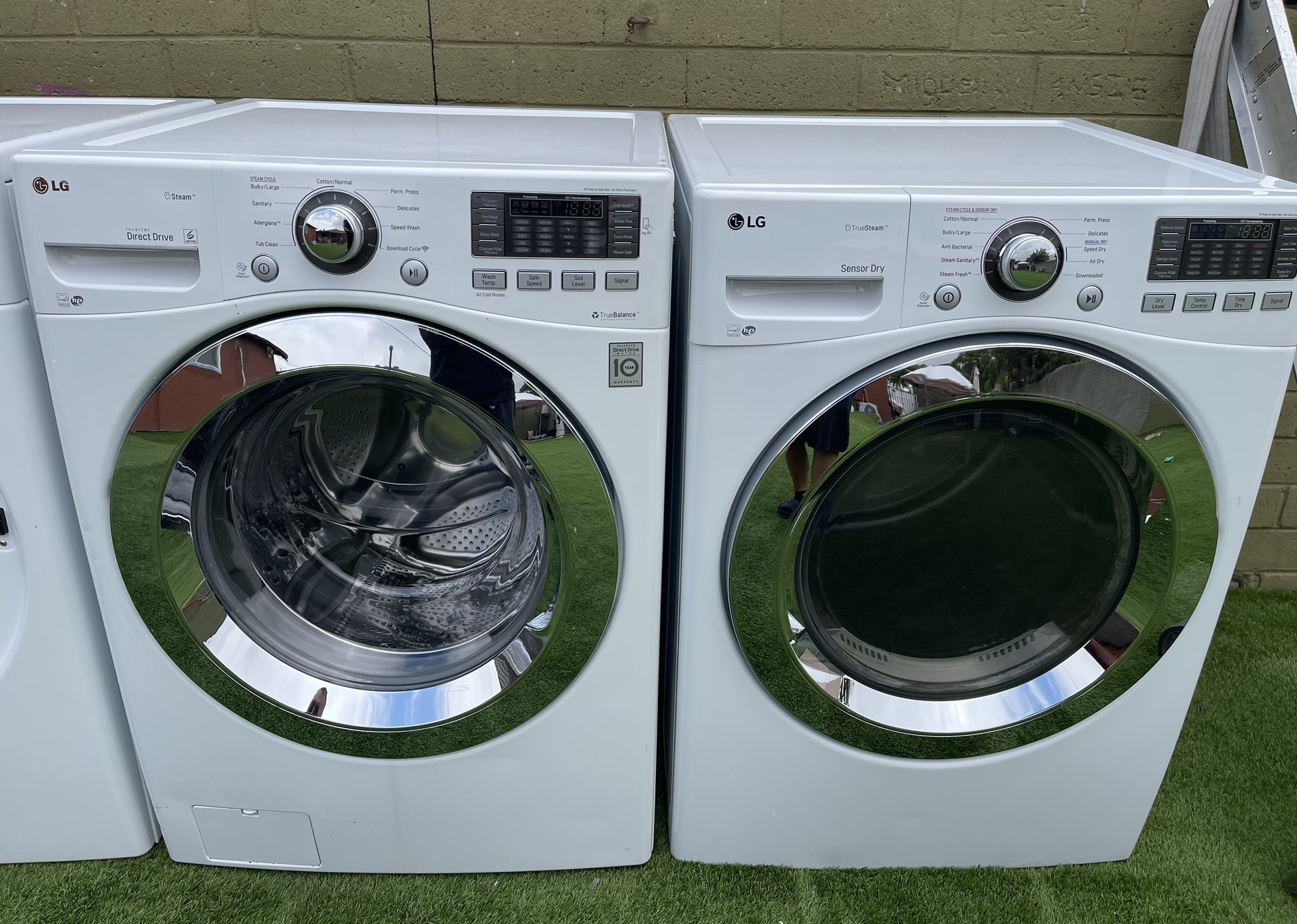 LG Washer And Dryer Set