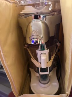 Margaritaville frozen concoction maker with original travel bag -excellent condition