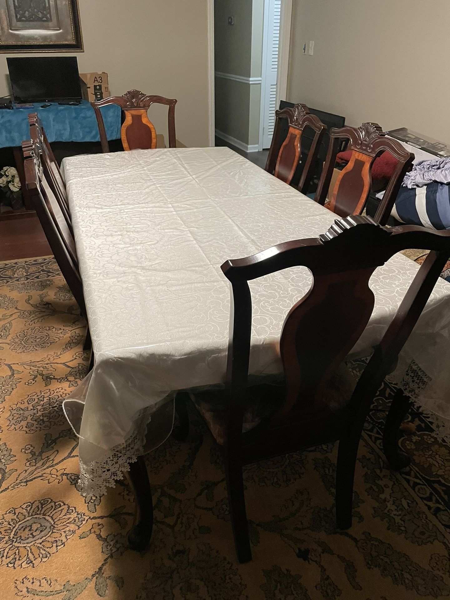 Beautiful Victorian Queen Anne Dining Room Table