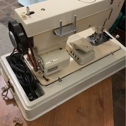 Dressmaker Sewing Machine 