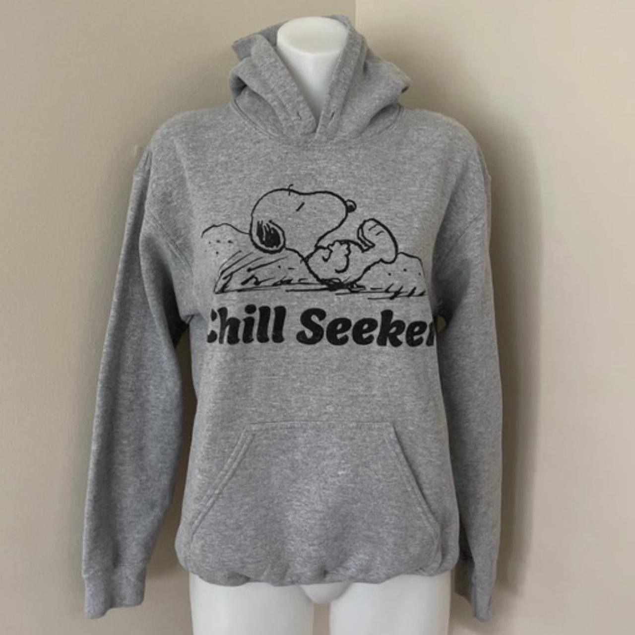 Peanuts Snoopy Men’s Chill Seeker Heather Gray Hoodie, Small