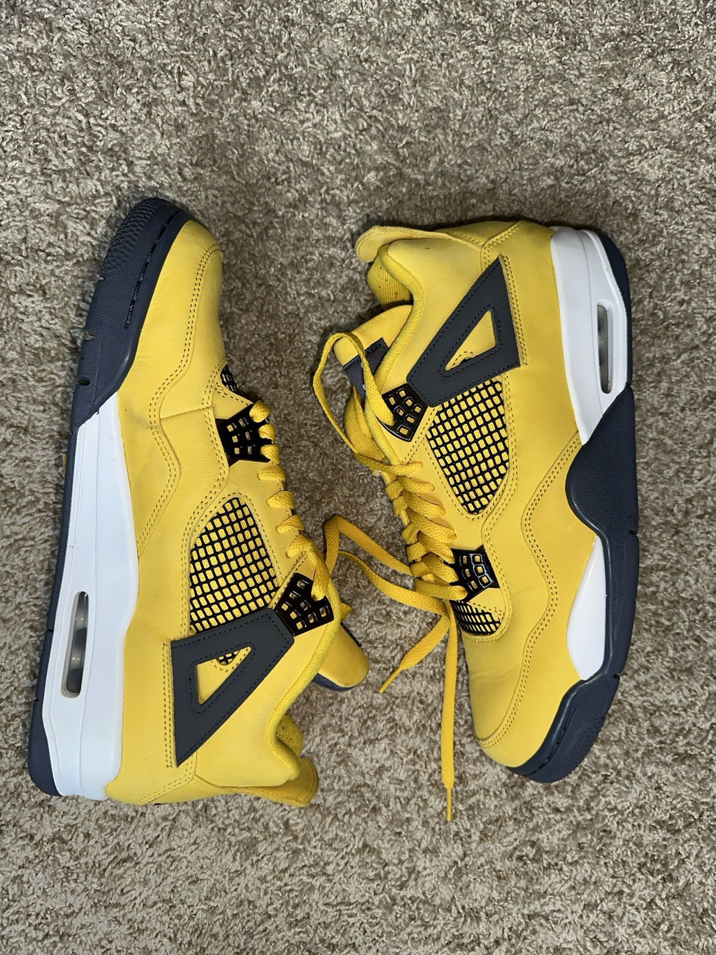 Jordan 4 Lighting Size 11