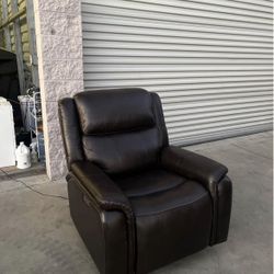 NEW Barcalounger Bryson Leather Power Recliner – Brown – 🚚 DELIVERY AVAILABLE ✅