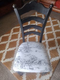 Dinning Table And Chairs