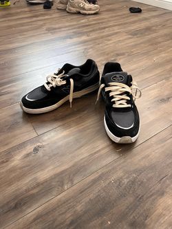 New balance shoes