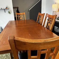 Solid Wood Dining Table Set w/ 2 Leaves + 4 Chairs (2 Captain Chairs)