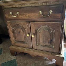 Solid Wood Thomasville End Table Or Nightstand. 
