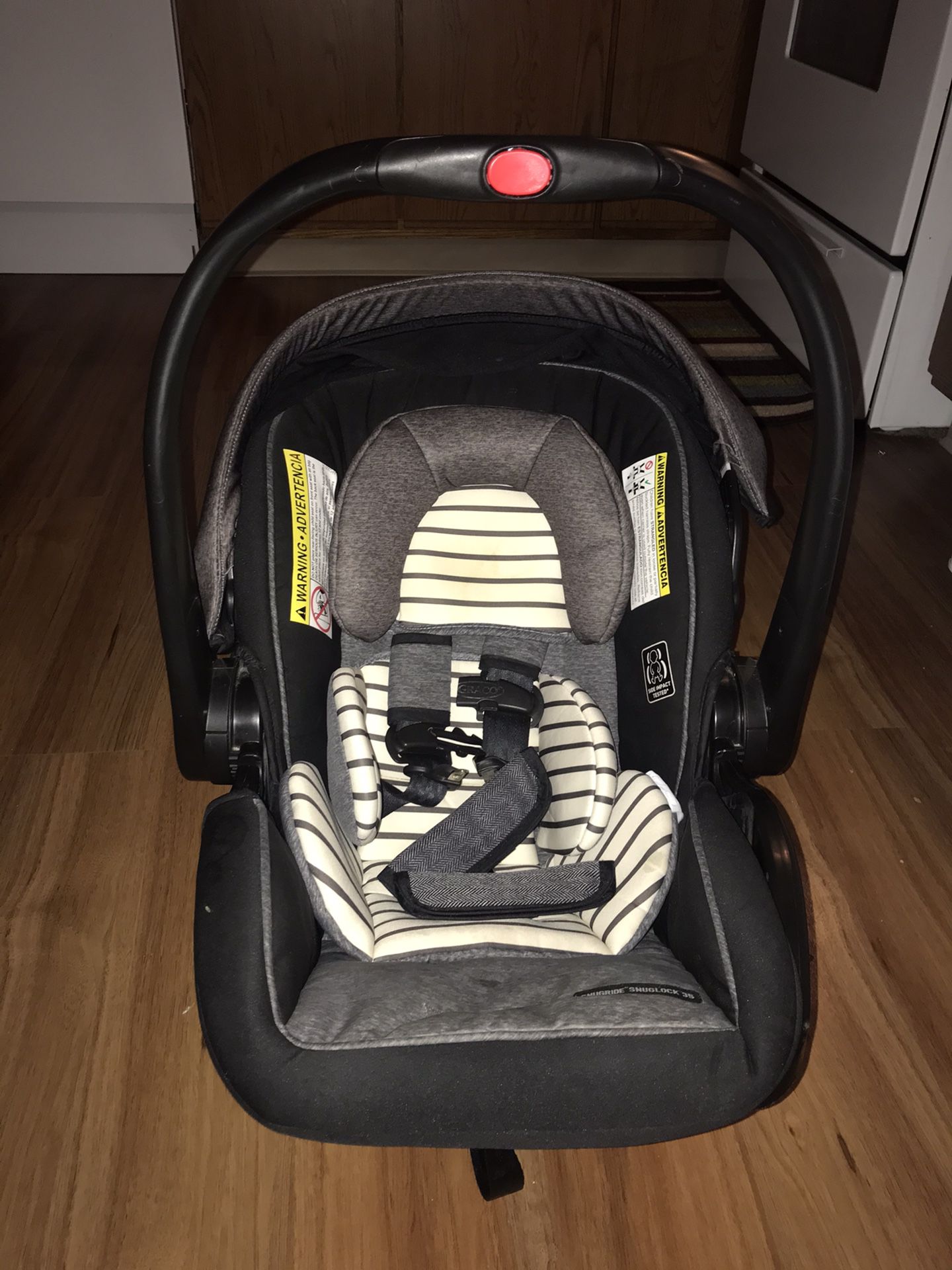 Graco Snugride Infant Car Seat