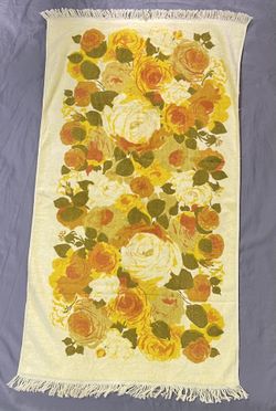 Cannon Monticello Towel Yellow Cabbage Rose Floral Pattern Fringed Edges