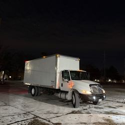 2005 International 4300 series