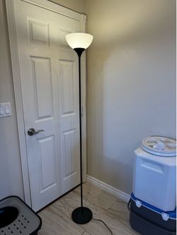 floor lamp