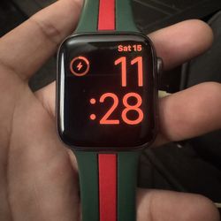 Apple Watch Series 4 44m