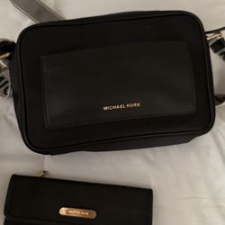 Michael Kors Purse Plus Wallet 