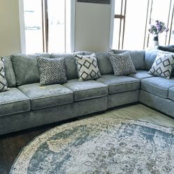 New 3 Piece Sectional 🚚 We Can Deliver 🚚