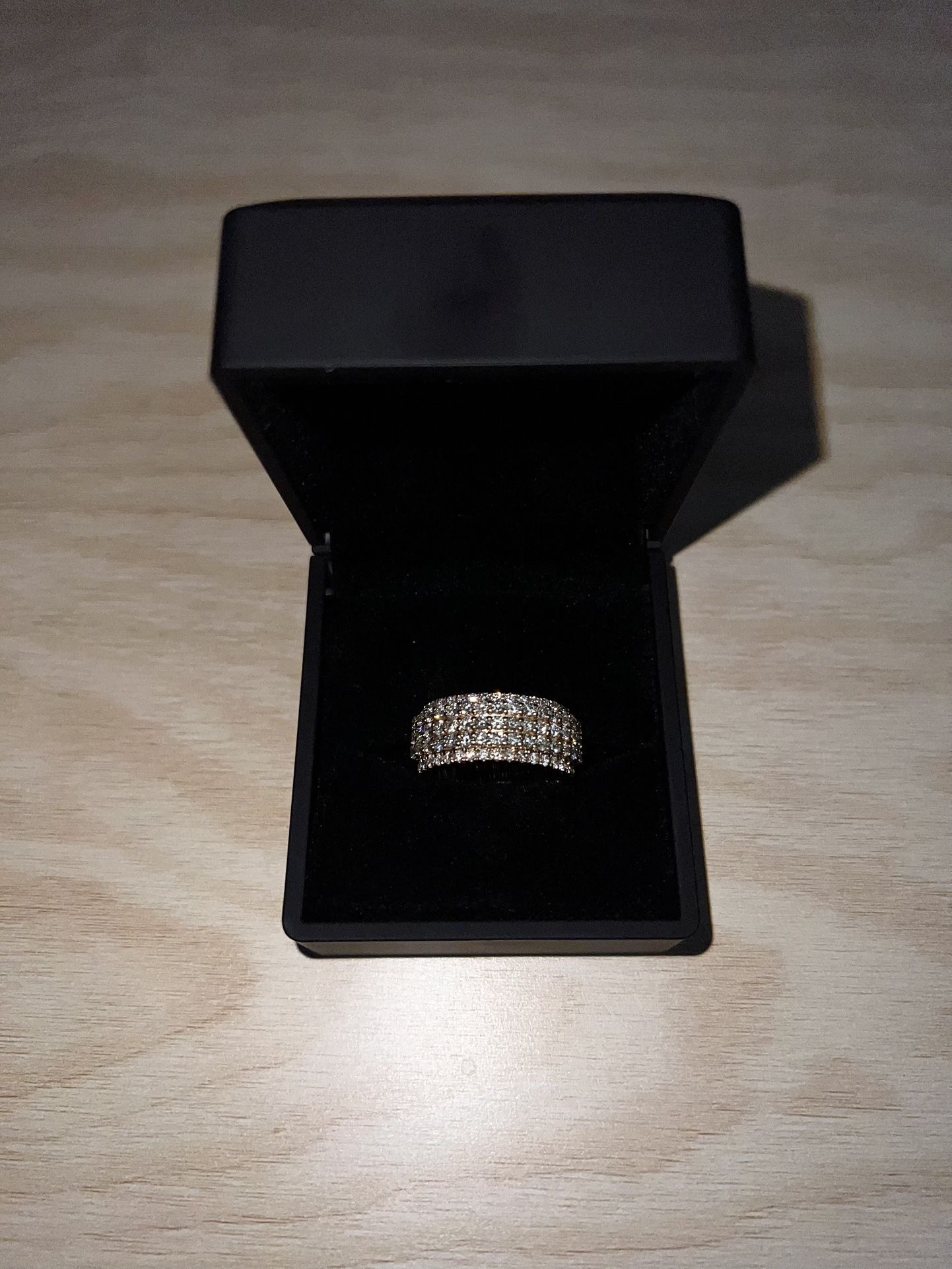 10Kt Gold 2.35Ct VVS Natural Diamond Ring (Size 10-11)