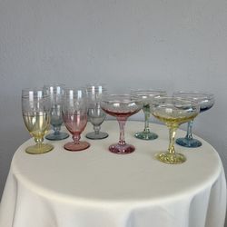 Set of 8 Vintage 1960s Chatel Gold Cristal D’Arques-Durand Rainbow Etched Wine and Coupe Glasses