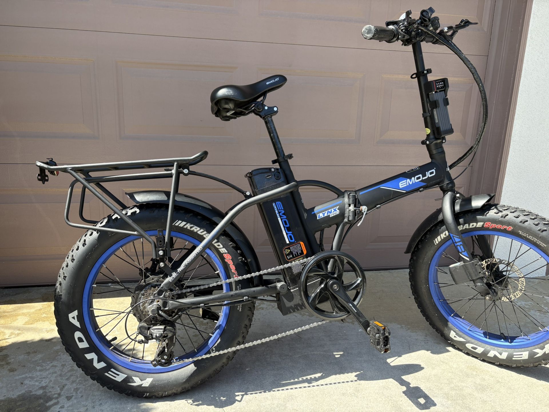 For sale: Emojo Lynx folding electric bike in great condition. Lightly used.
