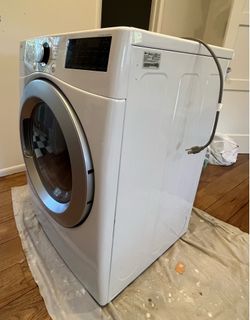 LG Gas Dryer - Works well