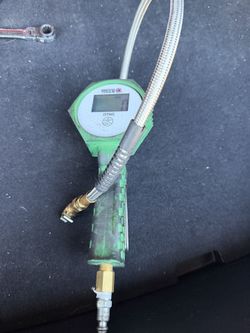 Matco Tire Digital Inflator Gauge (Excellent Conditions)
