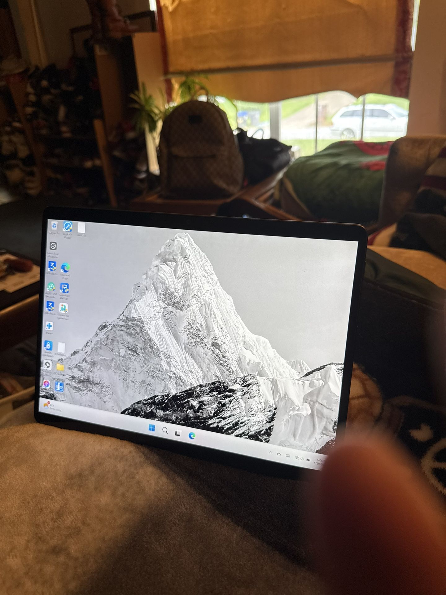 Microsoft Surface Pro 8 11th Gen i7 /16GB RAM/ 256GB HD(expandable)!