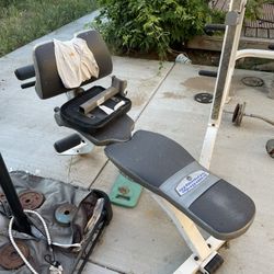 Workout smith with pull downs.