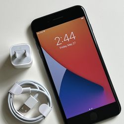 iPhone 7 Plus, unlocked, works any sim card any country internationally 