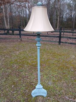 Floor Lamp 