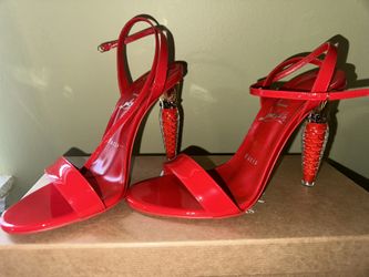 Louis Vuitton Lipgloss Queen Heel