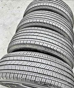 215-60R16 Hankook Brand tires usadas en perfecta condición 😎🏁