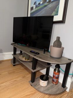 Onn Roku TV Flat Screen Television