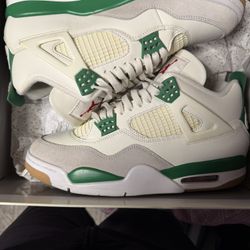 Jordan 4 Pine Green 