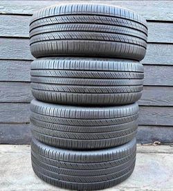 245/50/20 Goodyear 📍📍 Vendo un set de llantas con 80% de vida las 4 📍🌟$160