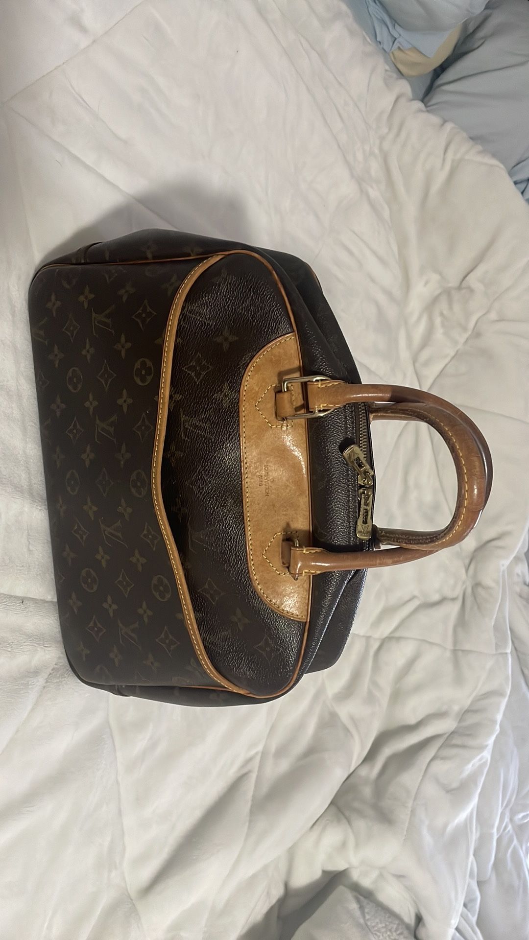 Louis Vuitton Deauville Bag