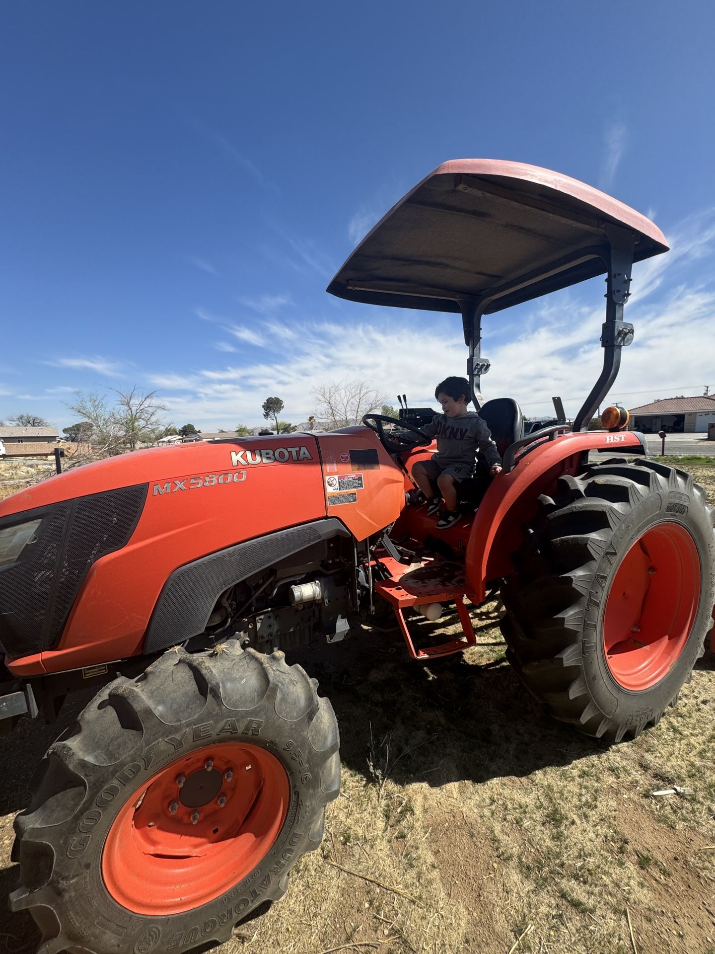Tractor 
