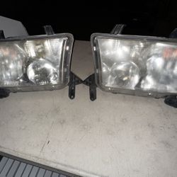 2008-2017 Toyota Sequoia OEM Headlights 