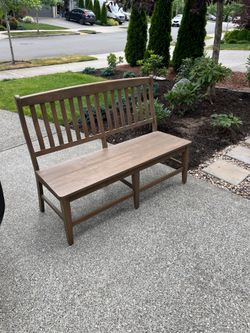 Elegant Like New Wooden Bench Chair