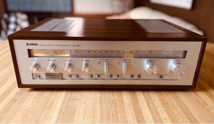 Vintage Yamaha CR-820 Stereo Receiver