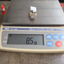LADY DIAMOND RING 14K 8.6  SIZE 7
