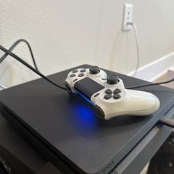 PS4 PlayStation 4