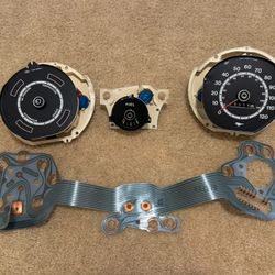 71-73 Ford Mustang Instrument Panel Cluster Gauges and Printed Circuit Board Original Ford Parts (NOT Reproduction)