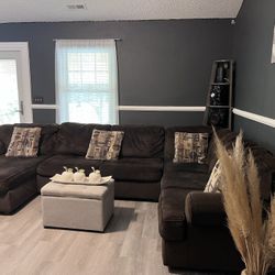 Ashley Funiture Sofá 