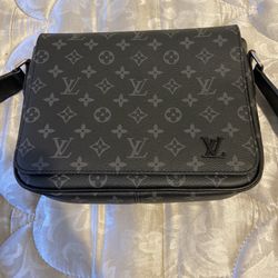 Louis vuitton monogram bag 🔥 with receipt