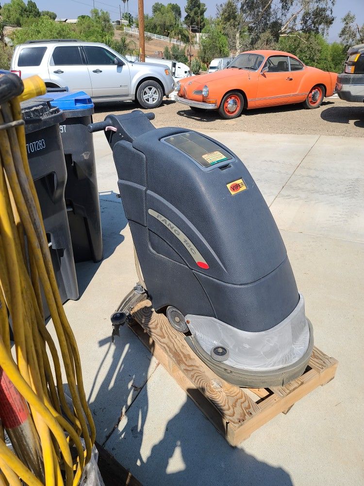 Viper Floor Scrubber