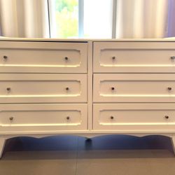 Land Of Nod Dresser, White, Kids, 6 Drawers, Large