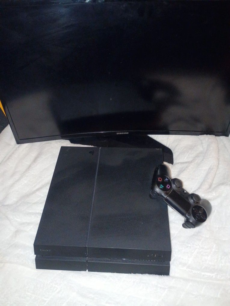 Ps4 With A Samsung Curved Monitor And Wireless Controller 