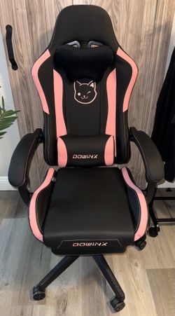 Pink & Black Gaming Chair w/ Recline, Footrest & Massage Cushion – Like New